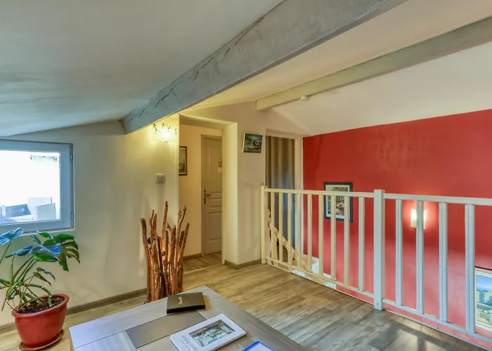 Angelo - Lavande 3* Saint-Thibéry