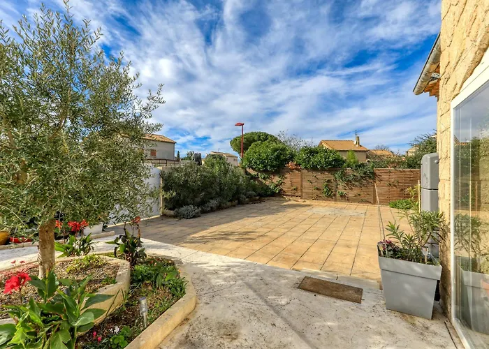 Angelo - Lavande Couette-café Saint-Thibéry