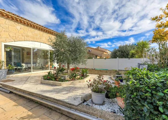 Angelo - Lavande 3* Saint-Thibéry